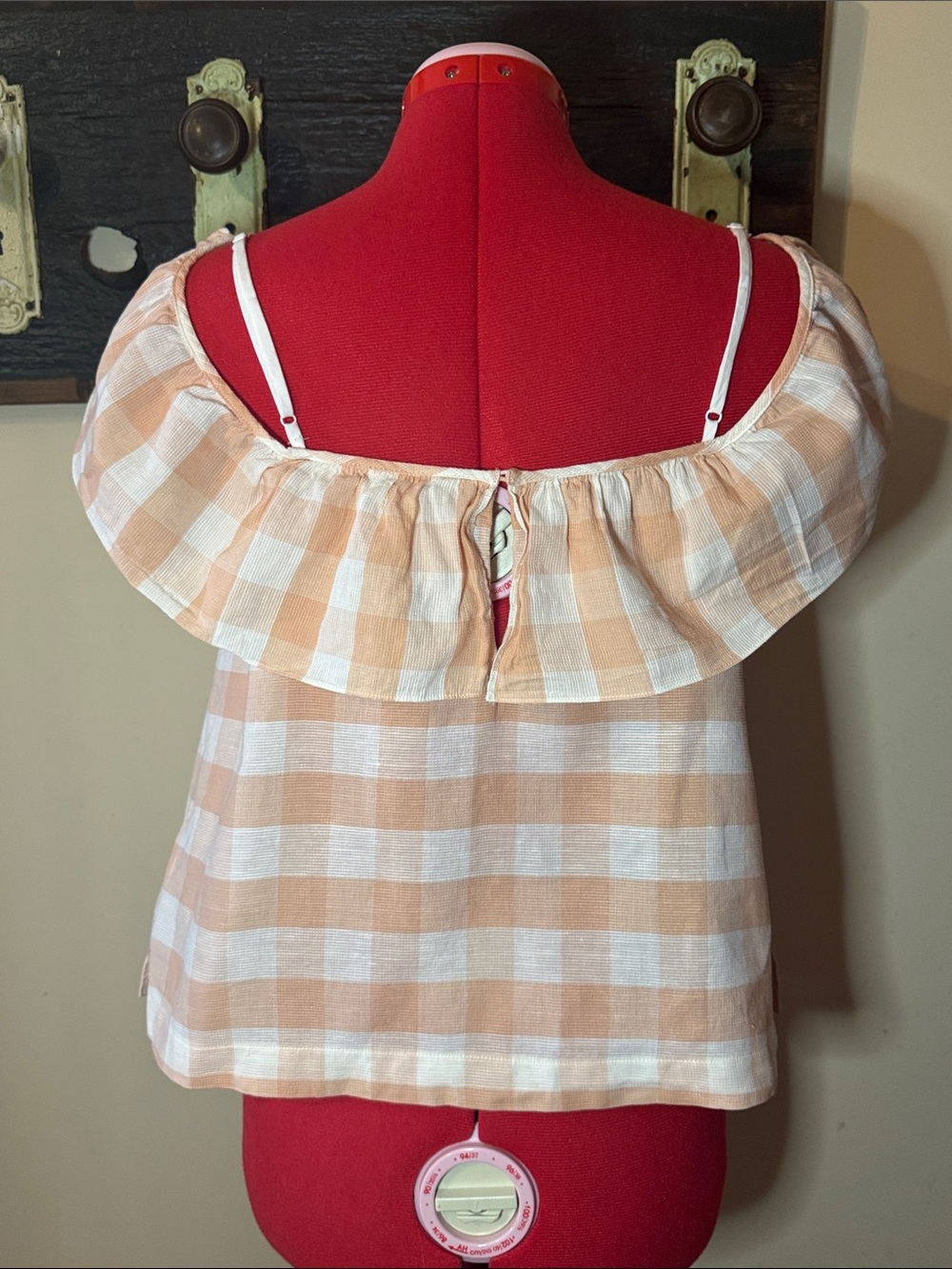 Club Monaco Peach and White Gingham Ruffle Off-The-Shoulder Tank Top Size Small - Picture 8 of 16